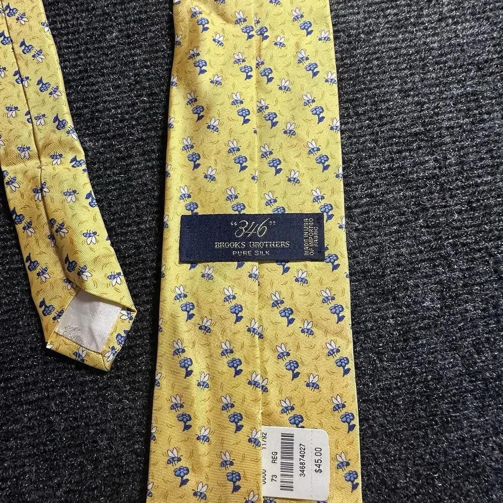 Brooks Brothers 346 Tie Silk Men's Necktie Bumblebee Bee Flower Yellow Blue